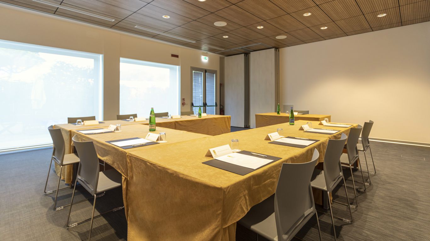 Sala-Meeting-Lithium-All-Time-Relais-Sport-Hotel-Roma-EUR-8L4A023761