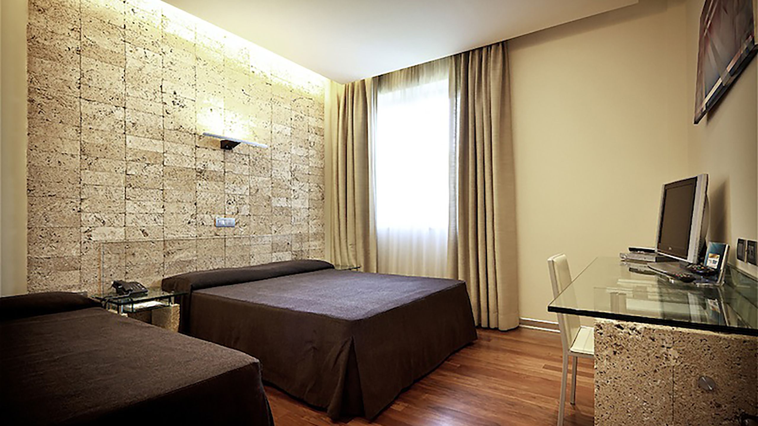AT-Room-201-6090---Deluxe--All-Time-Relais-Sport-Hotel-Roma
